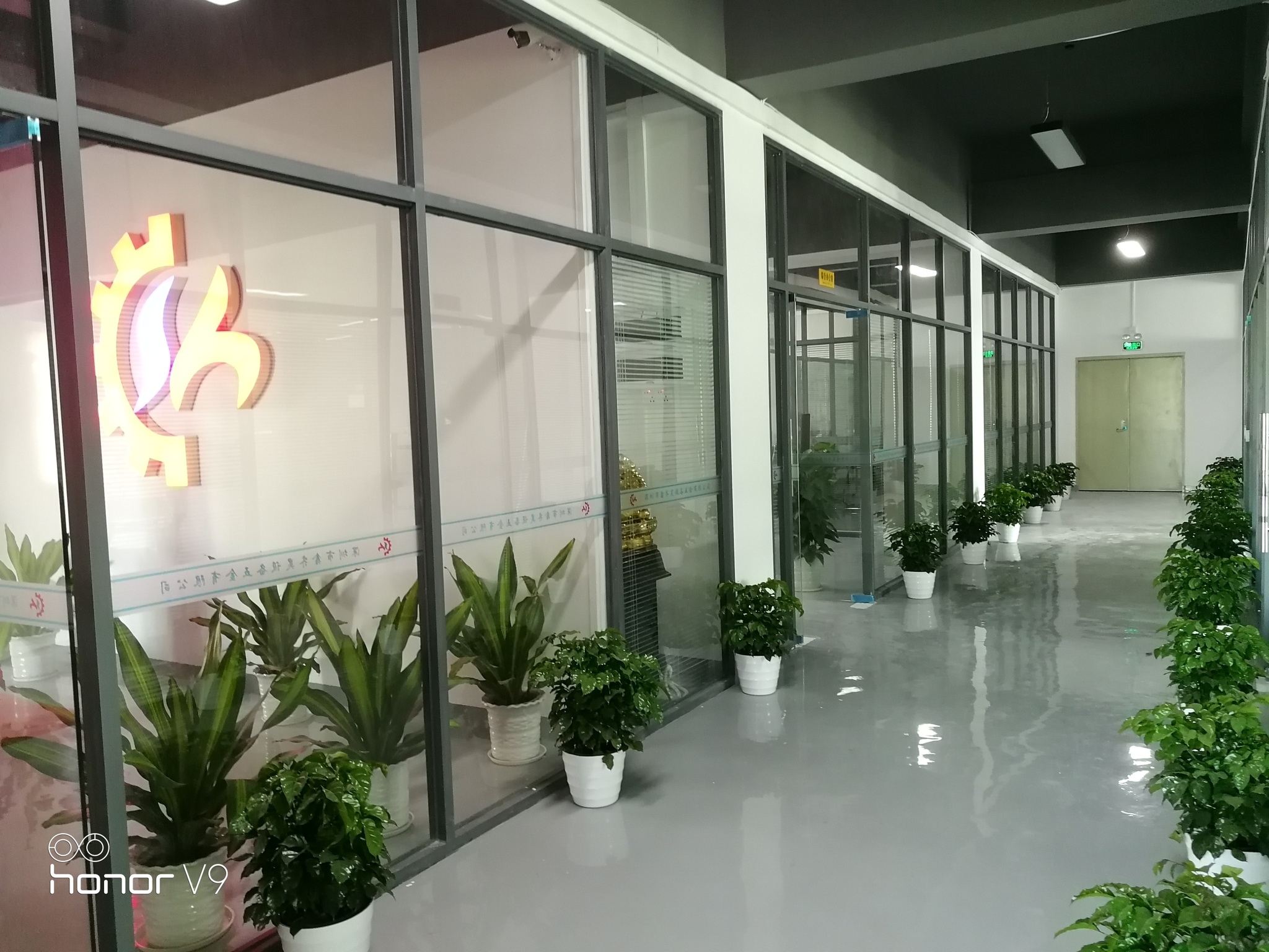 深圳市鑫齊昊-公司走道