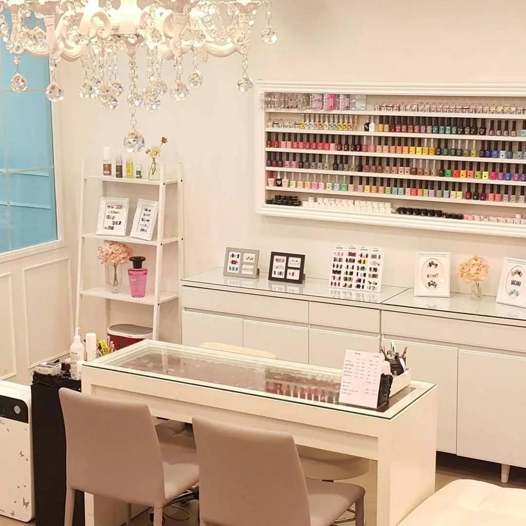 美甲店怎么裝修才能吸引人？美甲店裝修技巧趕緊get起來！