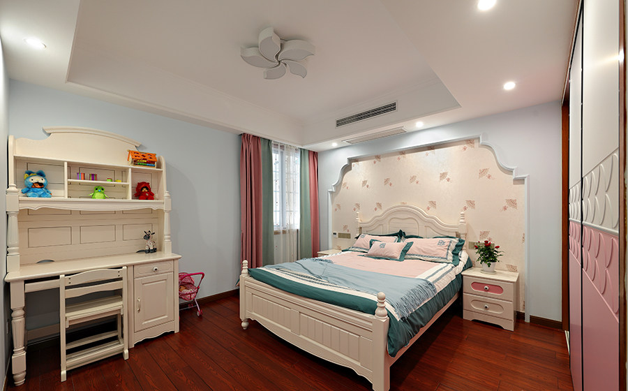 臥室的床應(yīng)該怎么擺放布置的方法，這幾點(diǎn)至關(guān)重要